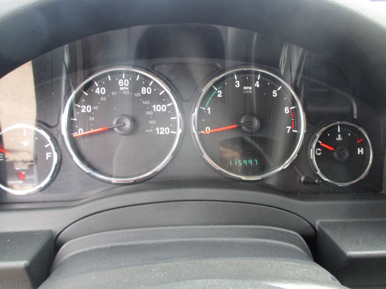 Used 2012 Jeep Liberty Sport AWD/4WD image 18