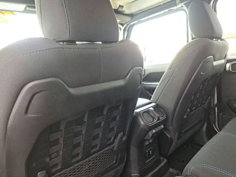 Used 2021 Jeep Wrangler Unlimited Rubicon 4xe w/ Cold Weather Group image 20