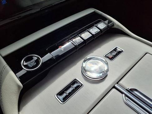 New 2026 Lincoln Navigator Reserve AWD/4WD image 13