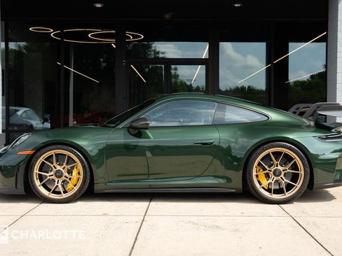Used 2026 Porsche 911 GT3 RWD image 9