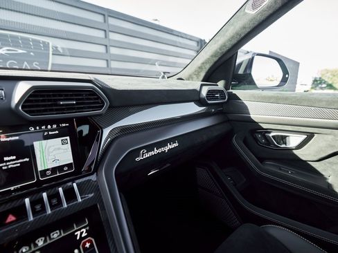 Used 2024 Lamborghini Urus Performante image 86