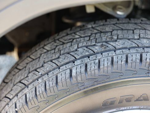 Certified 2024 GMC Sierra 1500 Pro w/ Convenience Package image 10