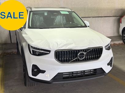 New 2025 Volvo XC40 B5 Ultra w/ Protection Package Premier