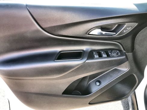 Used 2024 Chevrolet Equinox LT w/ LPO, Floor Liner Package FWD image 13