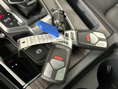 Used 2023 Audi Q5 2.0T Premium Plus w/ Premium Plus Package image 24