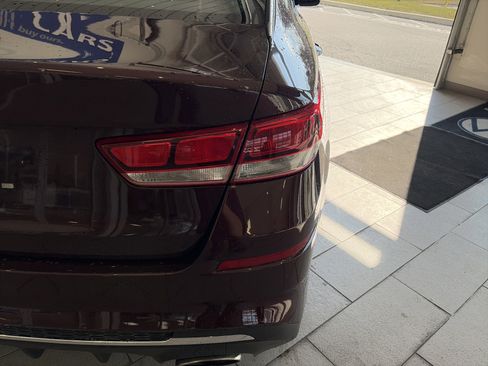 Used 2020 Kia Optima LX image 7