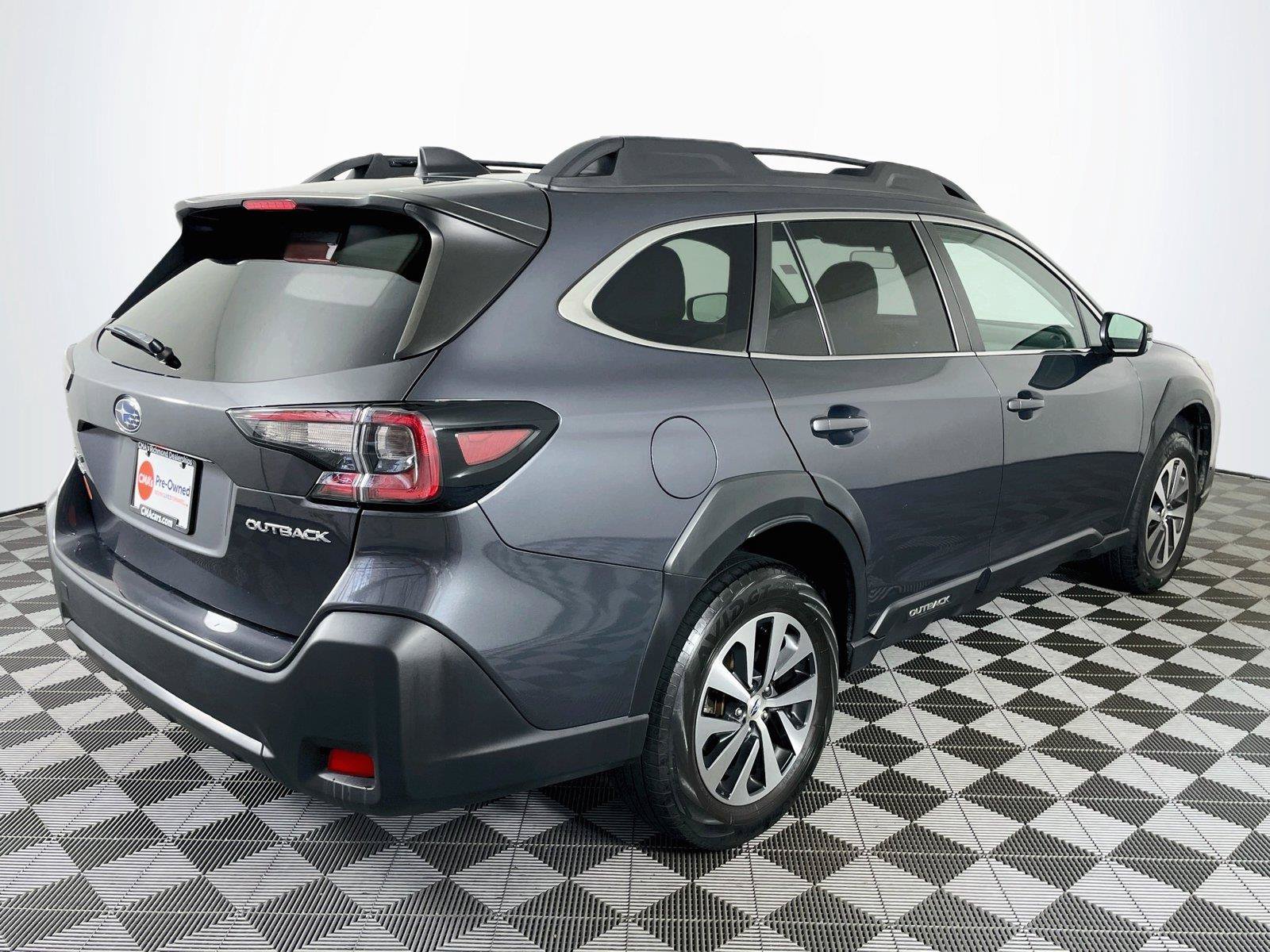 Used 2023 Subaru Outback Premium AWD/4WD image 10