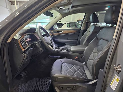 New 2026 Volkswagen Atlas SE image 25