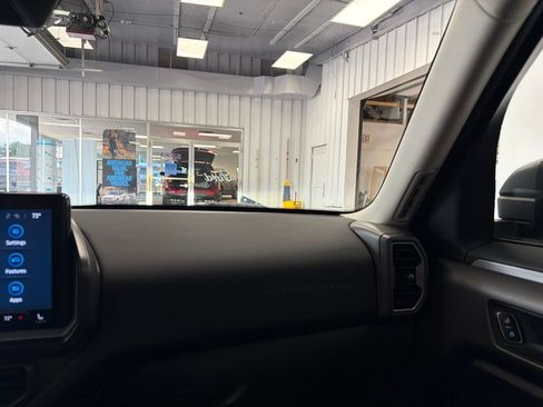 Used 2025 Ford Bronco Sport Badlands AWD/4WD image 29