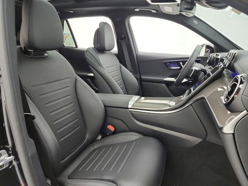New 2026 Mercedes-Benz GLC 300 image 13