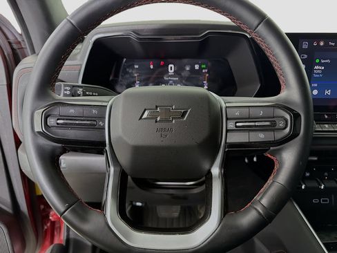 Used 2023 Chevrolet Colorado Z71 w/ Z71 Convenience Package 2 AWD/4WD image 15