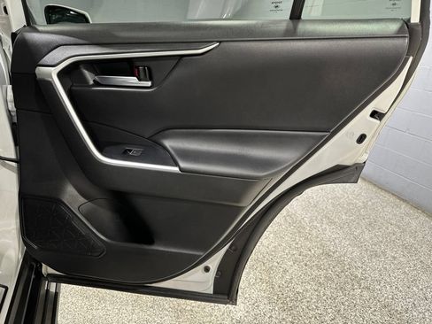 Used 2022 Toyota RAV4 XLE Premium FWD image 18
