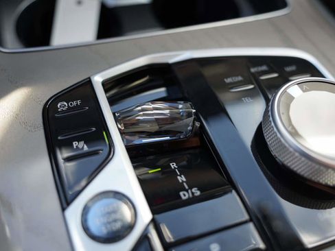 Used 2026 BMW X7 M60i image 30