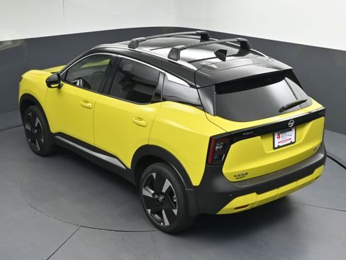 Used 2026 Nissan Kicks SR image 36