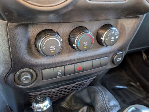 Used 2015 Jeep Wrangler Unlimited Sport w/ Quick Order Package 23S image 23