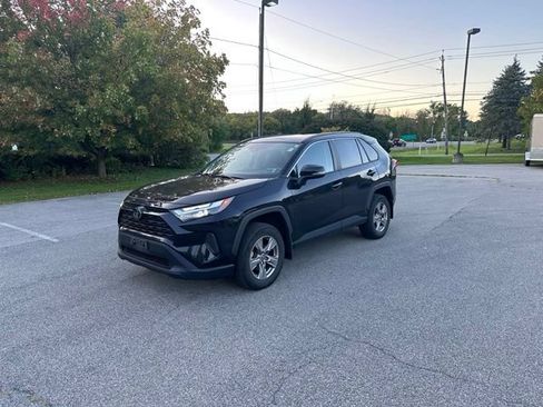 Used 2024 Toyota RAV4 XLE w/ Convenience Package AWD/4WD image 7