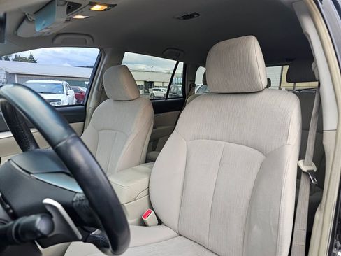 Used 2013 Subaru Outback 2.5i Premium AWD/4WD image 20