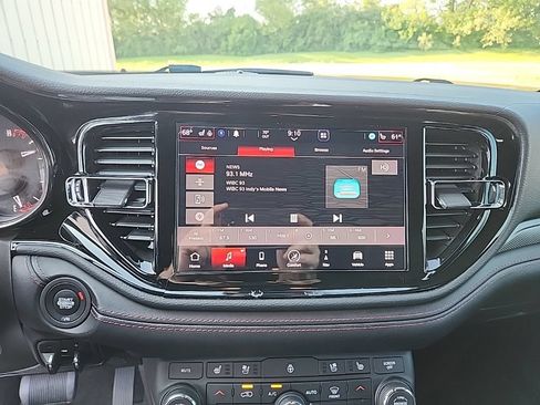 Used 2021 Dodge Durango R/T w/ Tow 'N Go Group AWD/4WD image 19