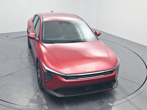 New 2025 Kia K4 LXS image 41