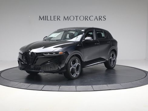 New 2026 Alfa Romeo Tonale w/ Active Assist Package AWD/4WD image 2