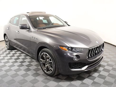 Used 2021 Maserati Levante S image 8