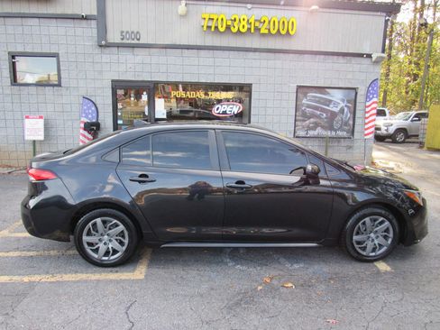 Used 2022 Toyota Corolla LE image 8