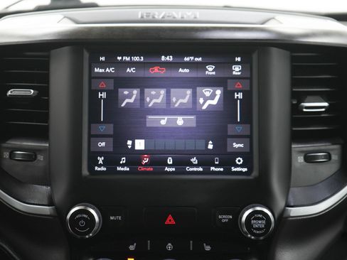 Used 2020 RAM 1500 Big Horn AWD/4WD image 18