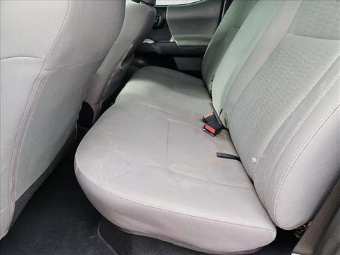 Used 2018 Toyota Tacoma SR5 image 17