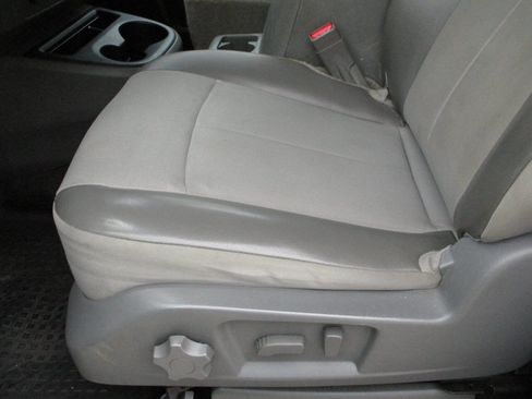 Used 2019 Nissan NV 3500 SL w/ Navigation Package RWD image 10