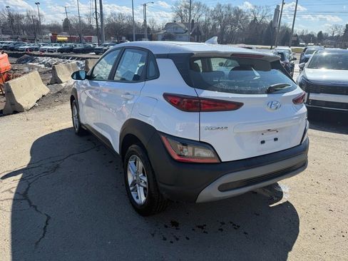 Used 2023 Hyundai Kona SE w/ Cargo Package image 4