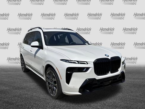 New 2026 BMW X7 xDrive40i w/ Executive Package AWD/4WD image 2