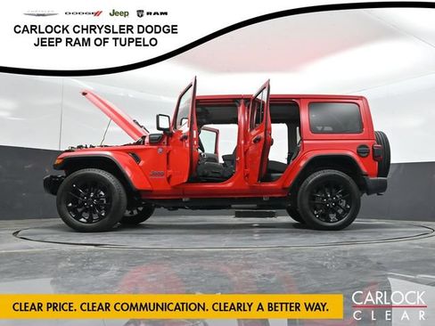 Used 2025 Jeep Wrangler Unlimited Sahara w/ Safety Group AWD/4WD image 49