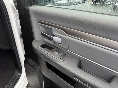 Used 2024 RAM 1500 Classic SLT image 29