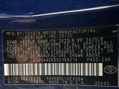 Used 2025 Toyota Camry SE image 11