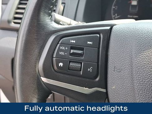 Used 2025 Honda Ridgeline Sport image 7