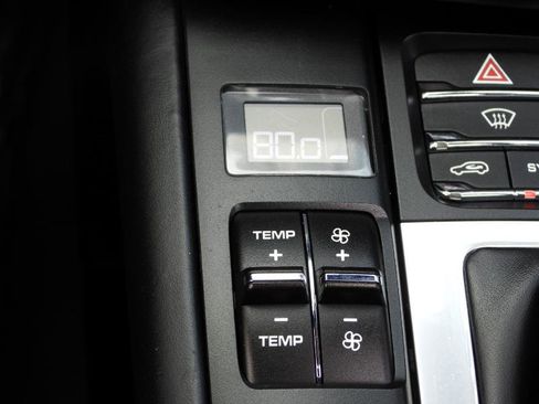 Used 2018 Porsche Macan GTS image 79