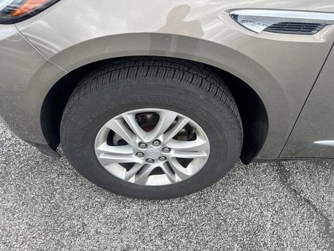 Used 2020 Buick Enclave Essence w/ Trailering Package, 5000 lbs. AWD/4WD image 10
