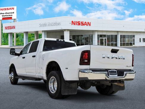 Used 2025 RAM 3500 Tradesman AWD/4WD image 3