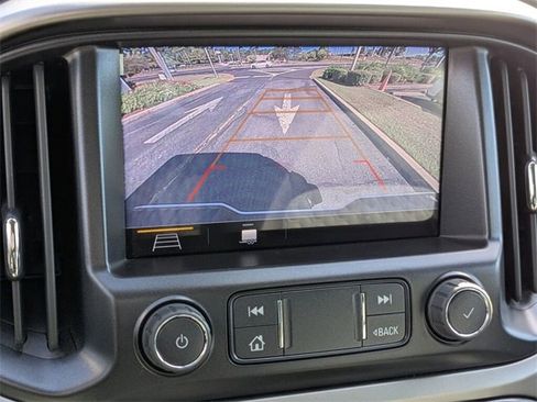 Used 2022 Chevrolet Colorado Z71 image 23