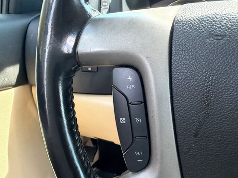 Used 2007 Chevrolet Silverado 1500 LT w/ 1LT Convenience Package RWD image 15
