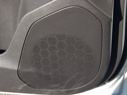 Used 2025 Chevrolet Trax LT w/ Driver Confidence Package image 25