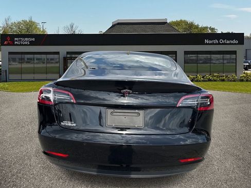 Used 2019 Tesla Model 3 Standard Range Plus image 4