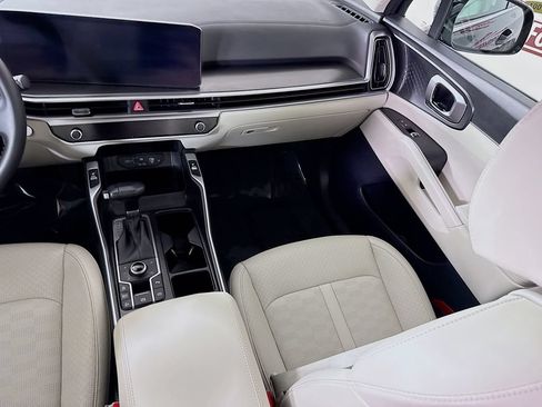 Used 2025 Kia Sorento S w/ Panoramic Sunroof Package AWD/4WD image 27