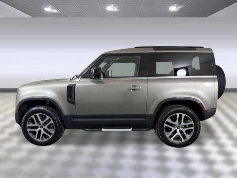 Used 2023 Land Rover Defender 90 S image 2