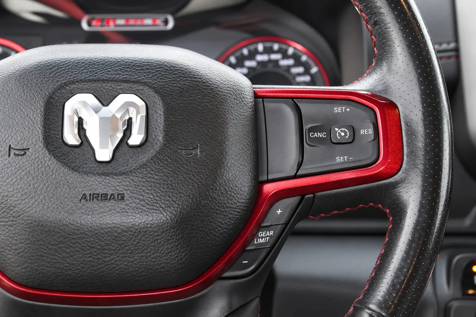 Used 2019 RAM 1500 Rebel AWD/4WD image 12