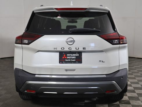 Used 2023 Nissan Rogue SL FWD image 12
