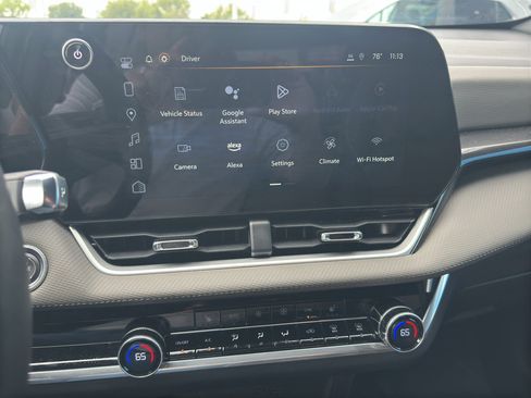 Used 2025 Chevrolet Equinox LT w/ Convenience Package II image 20