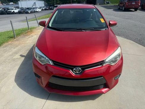Used 2016 Toyota Corolla LE FWD image 3