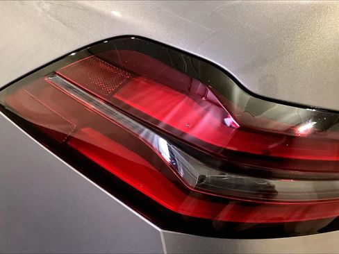 New 2027 BMW 550e xDrive AWD/4WD image 5
