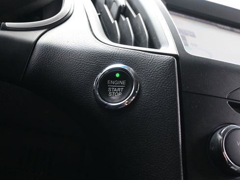 Used 2015 Ford Edge SEL w/ Equipment Group 201A image 21